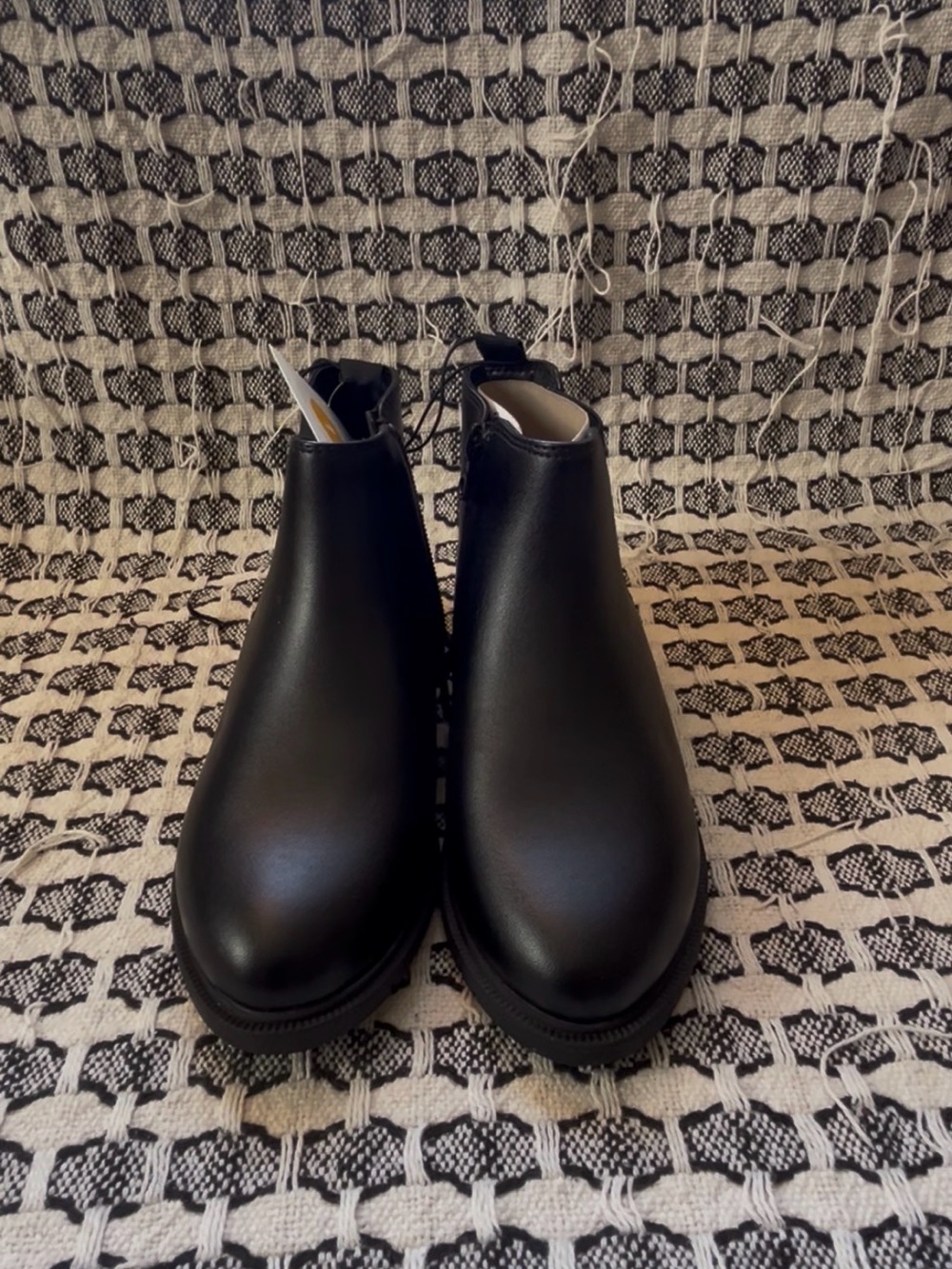 Cat & Jack Black Kids Chelsea Boots
